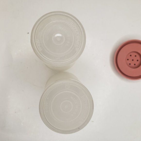Tupperware Salt & Pepper Shakers Rose Pink Set - Picture 3 of 7